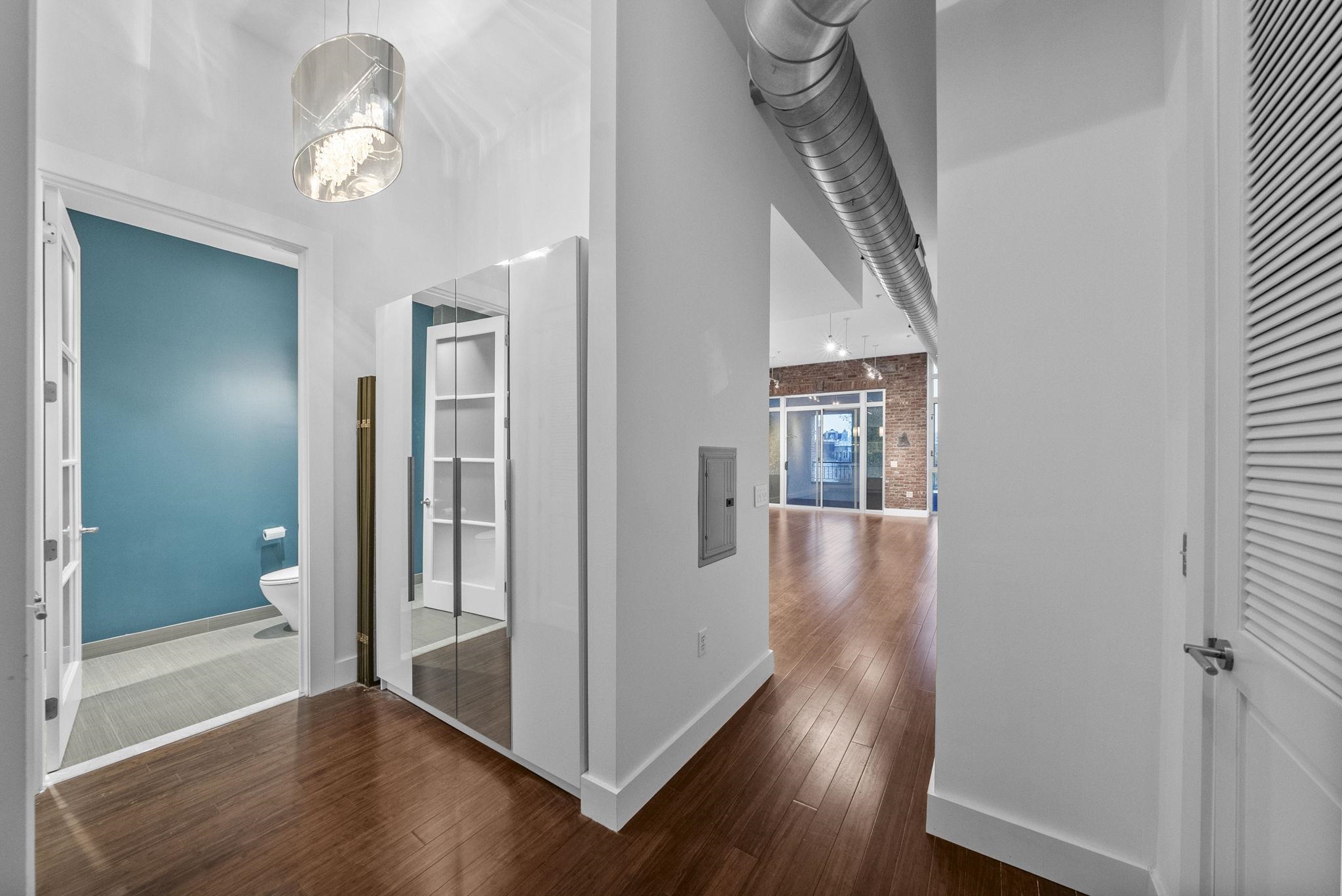 650 MONTGOMERY ST Unit: 402
