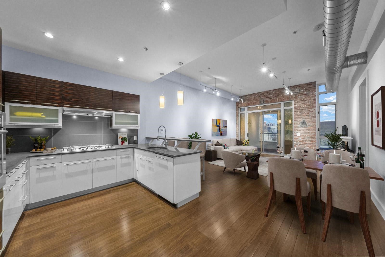 650 MONTGOMERY ST Unit: 402