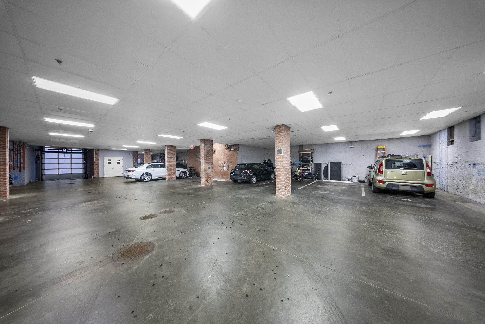 650 MONTGOMERY ST Unit: 402