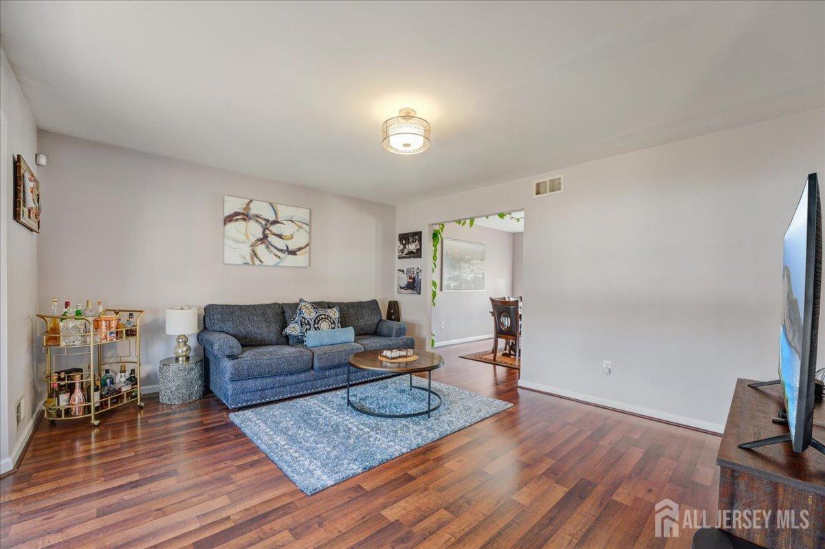 7 harding Avenue