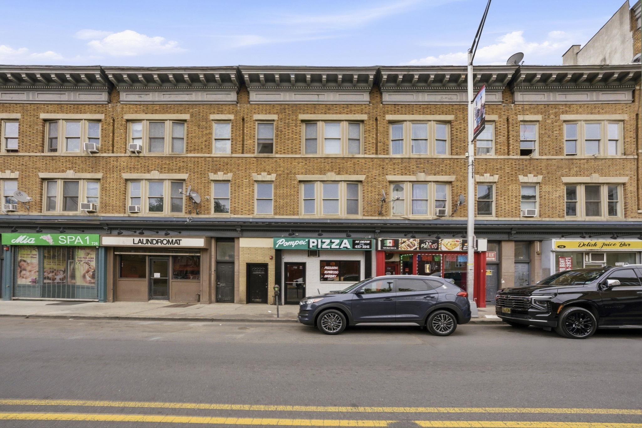 722 WEST SIDE AVE