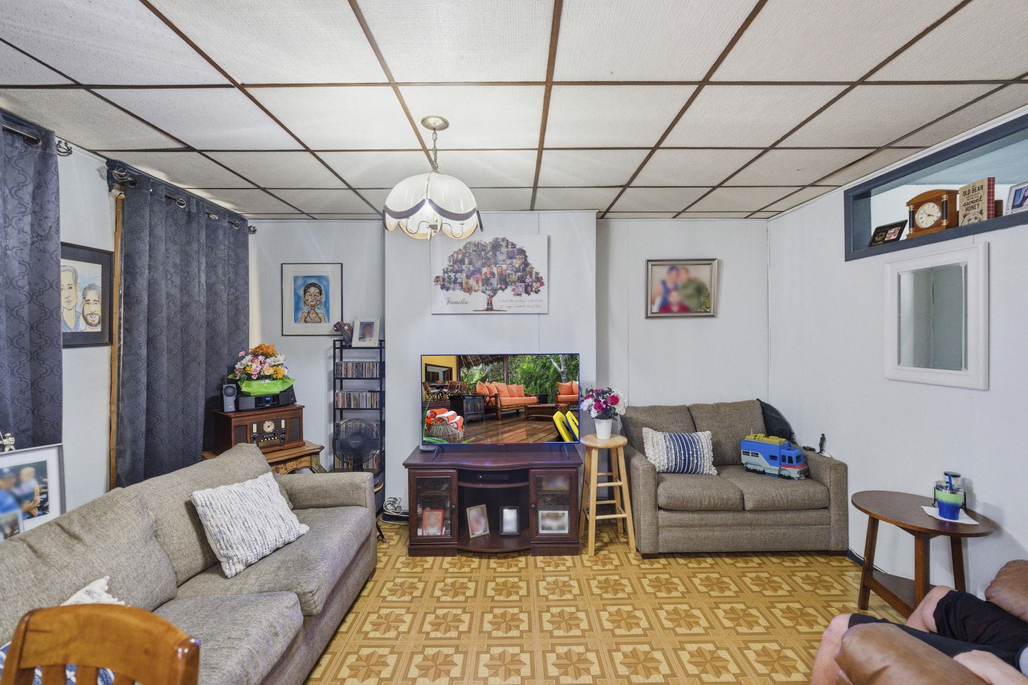 722 WEST SIDE AVE