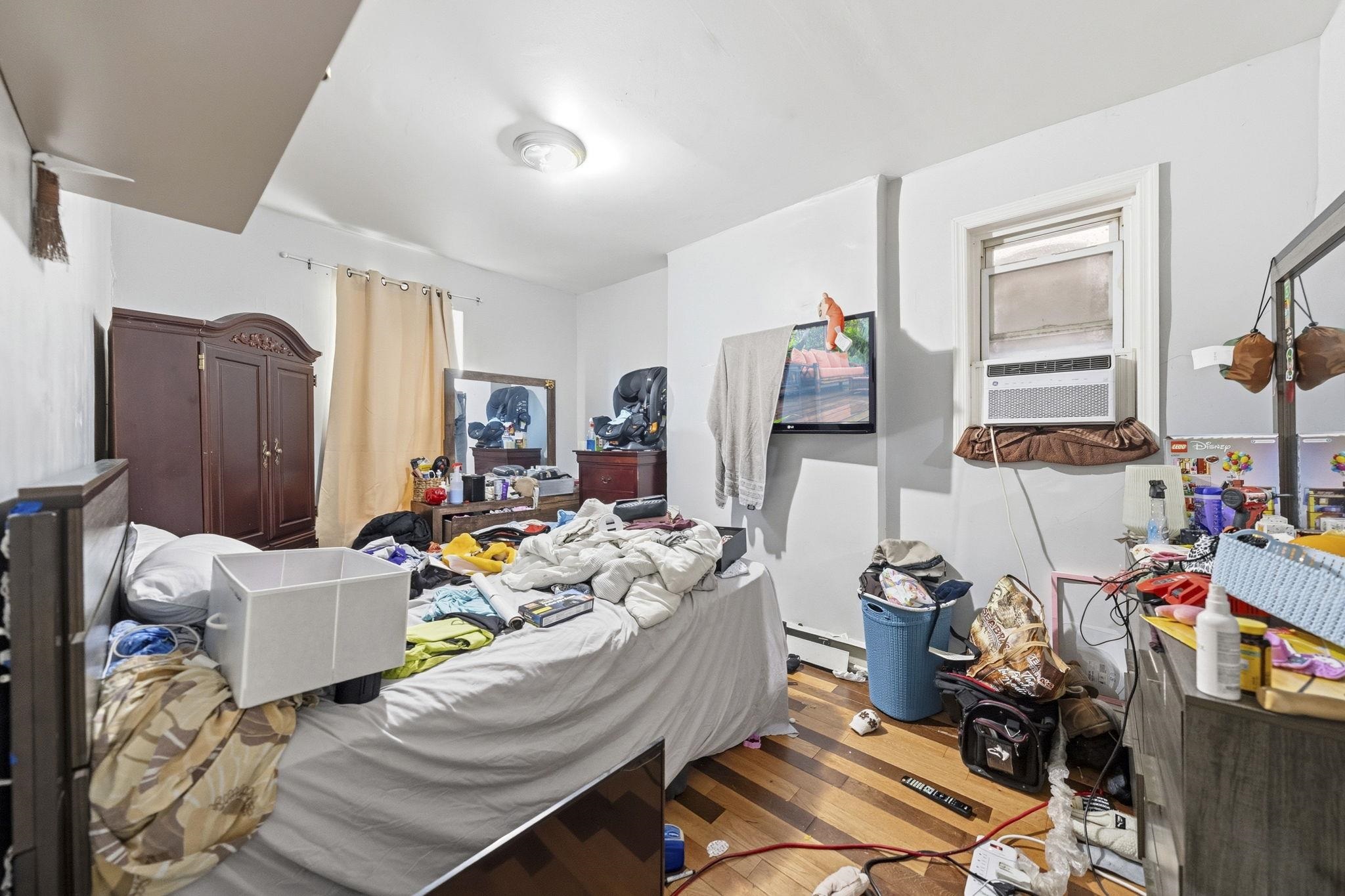 718 WEST SIDE AVE