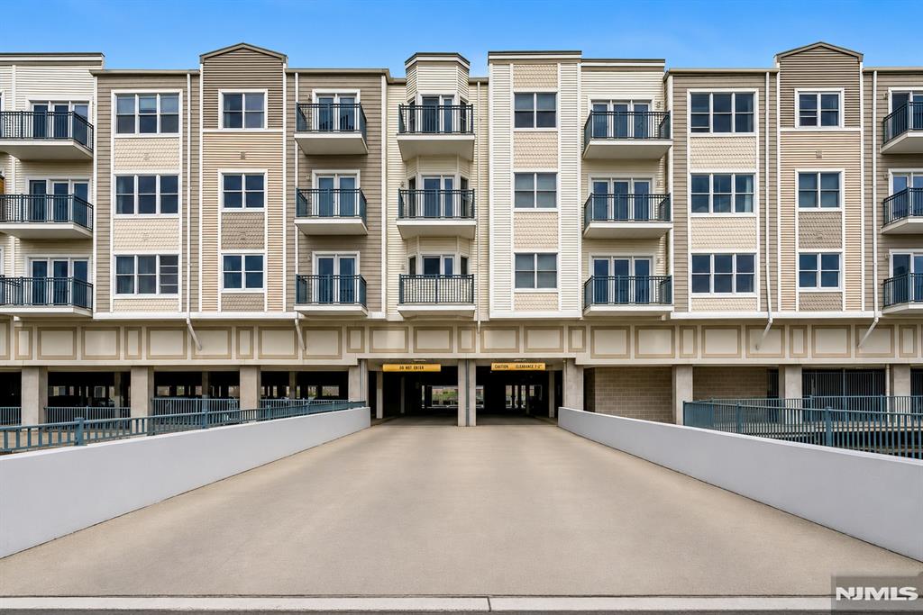 324 The Promenade