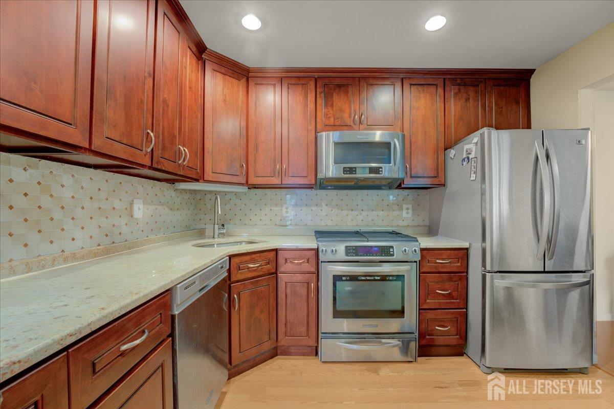 1610 Stoneridge Circle