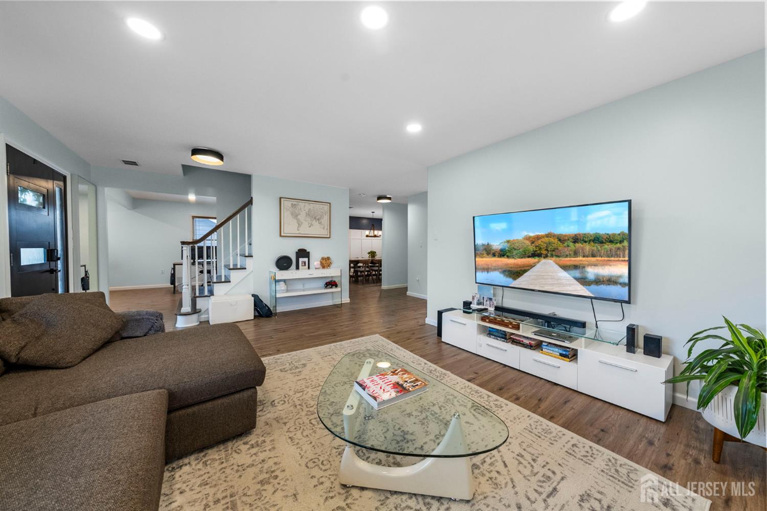 243 Alpine Way