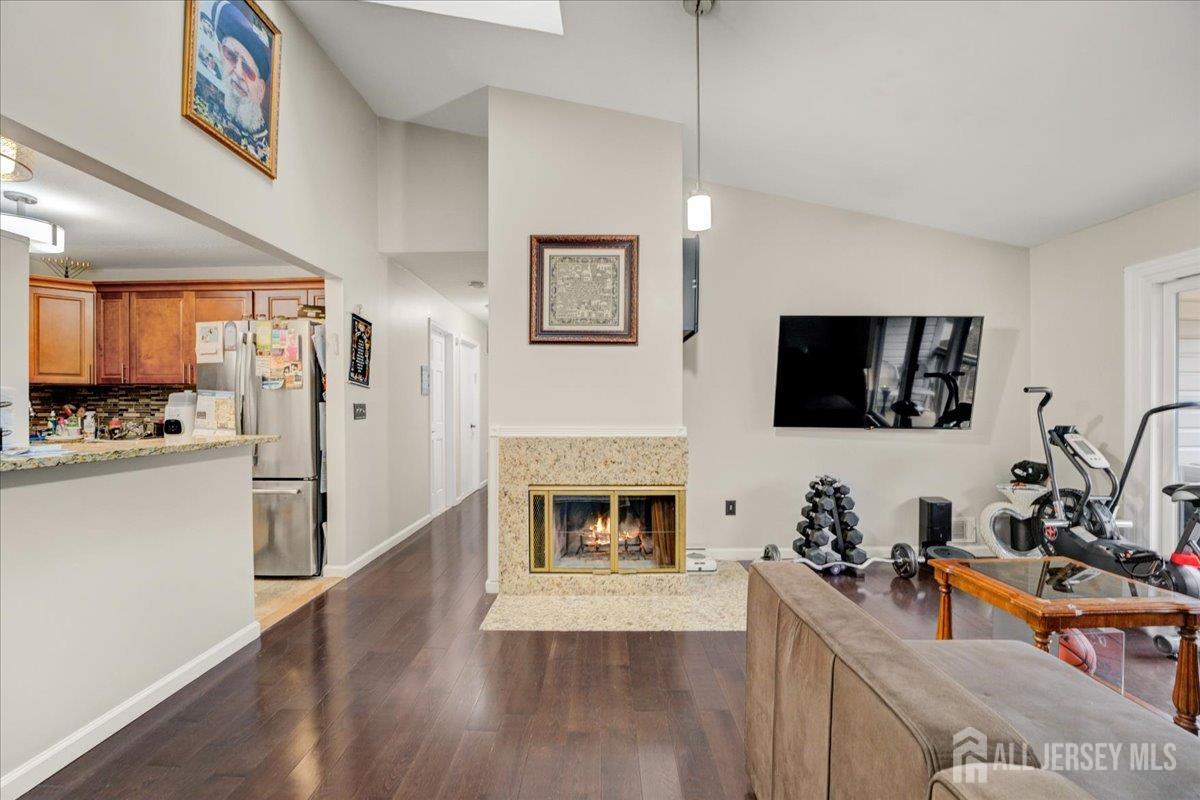306 Bromley Place
