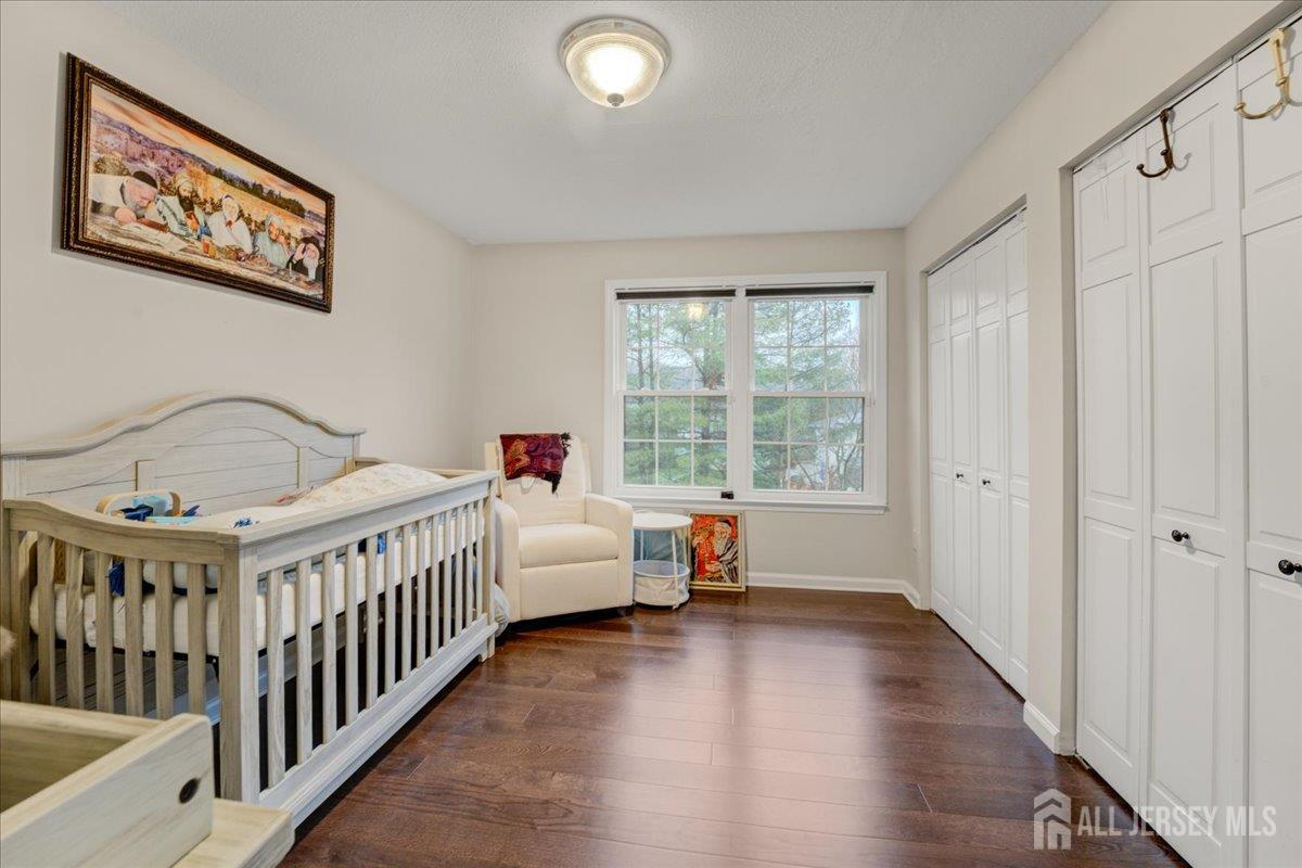 306 Bromley Place