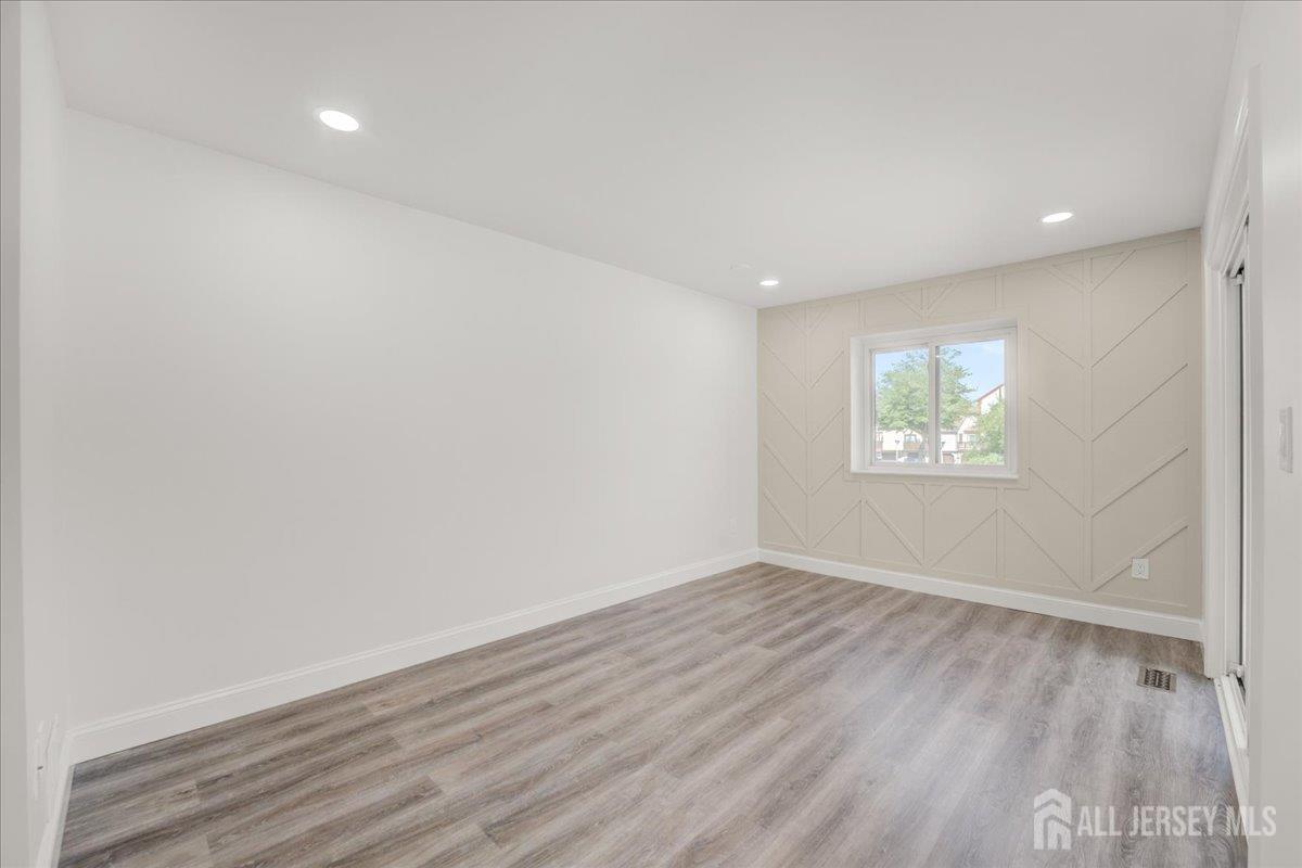 17 Emerald Lane