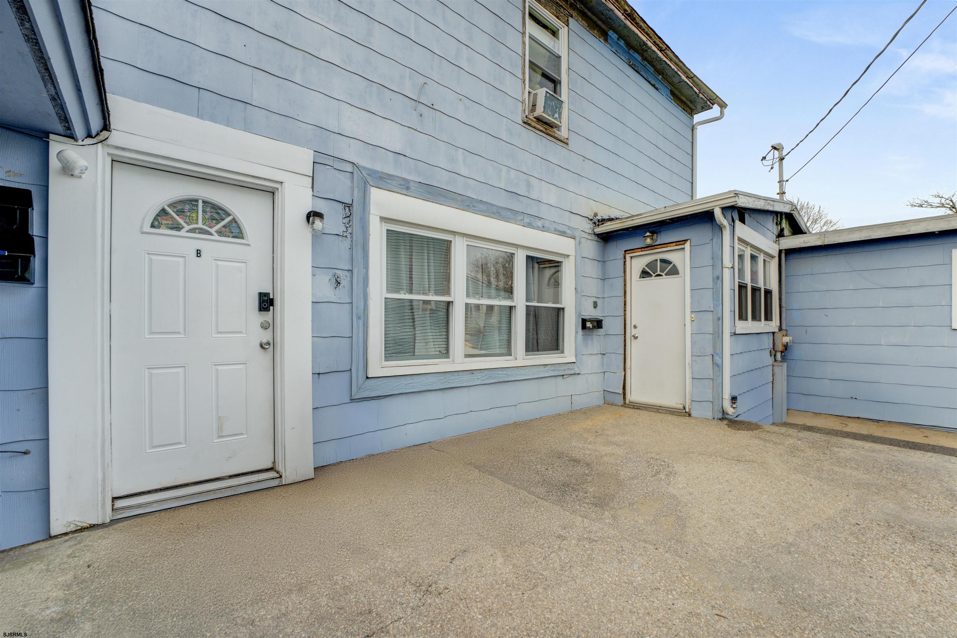 414 W Washington Ave Ave