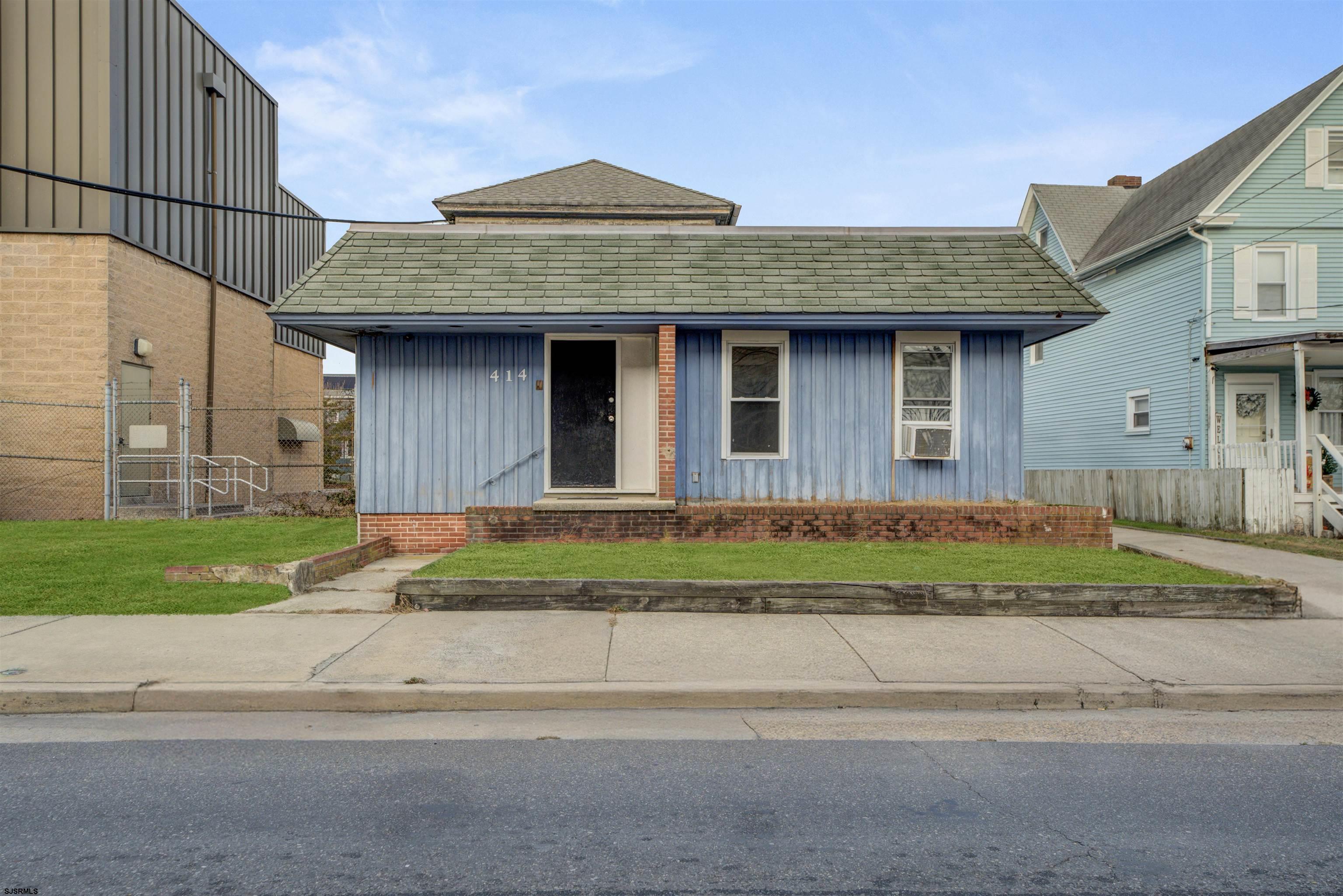 414 W Washington Ave Ave