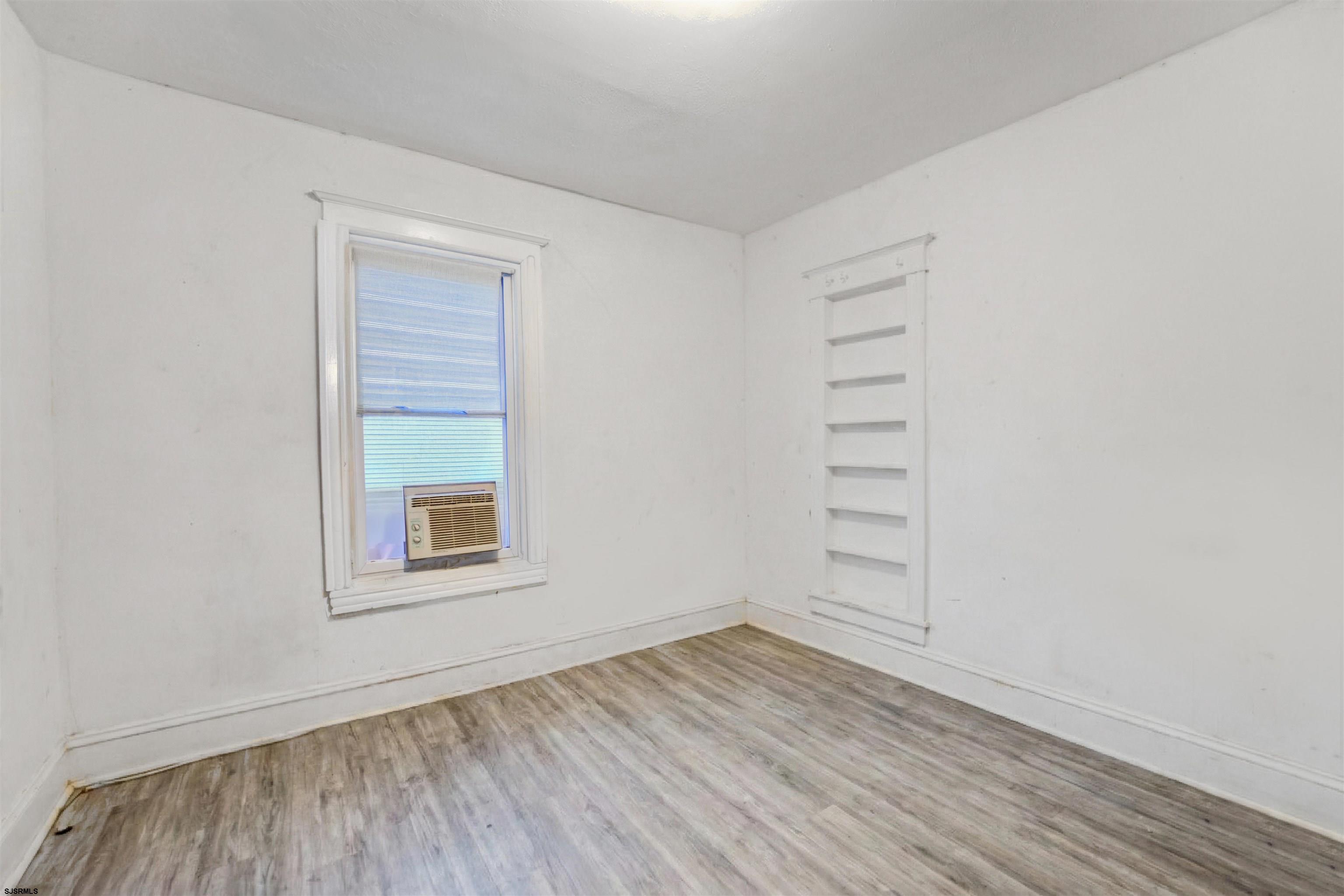 414 W Washington Ave Ave