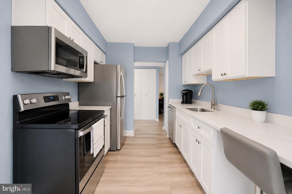 259 KIPS COURT