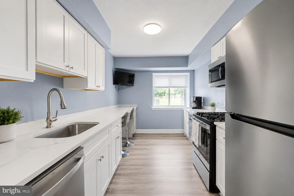 259 KIPS COURT