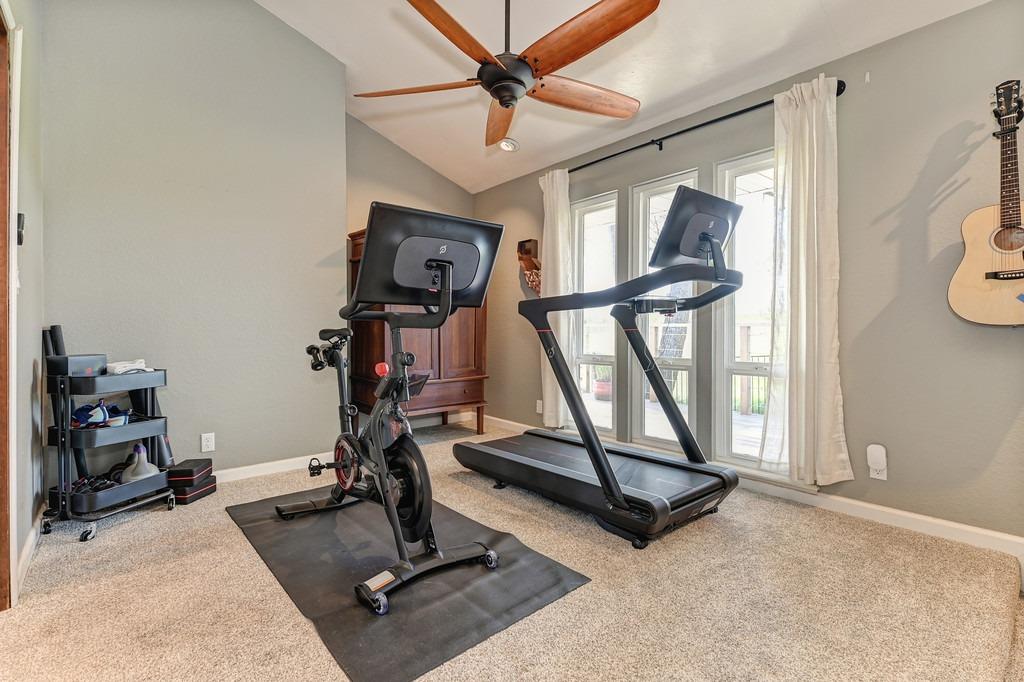 14792 Guadalupe Dr