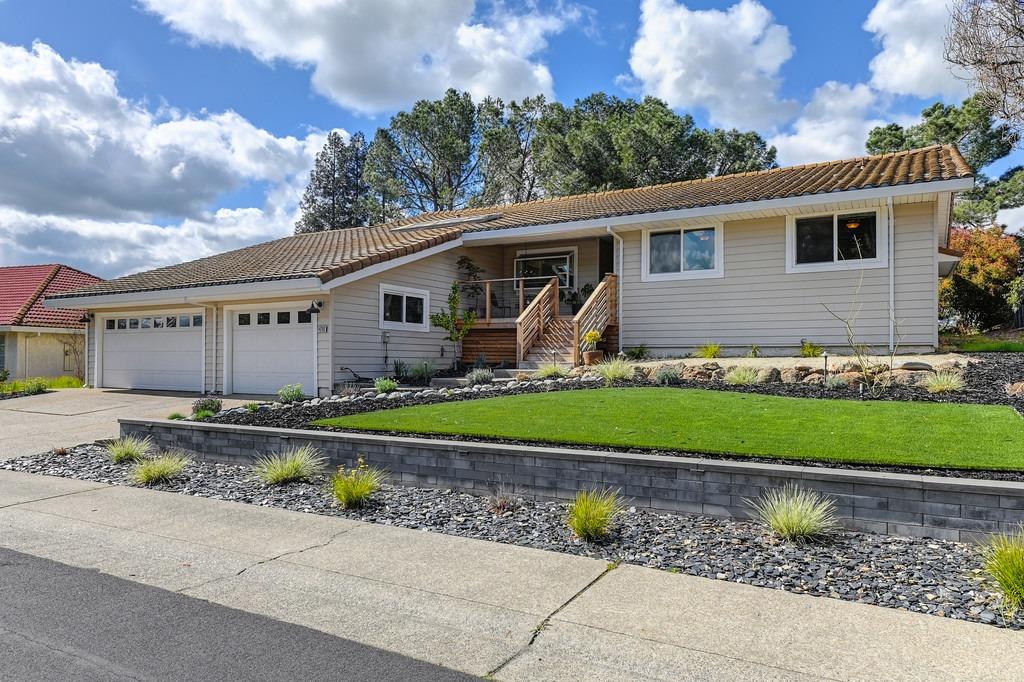 14792 Guadalupe Dr