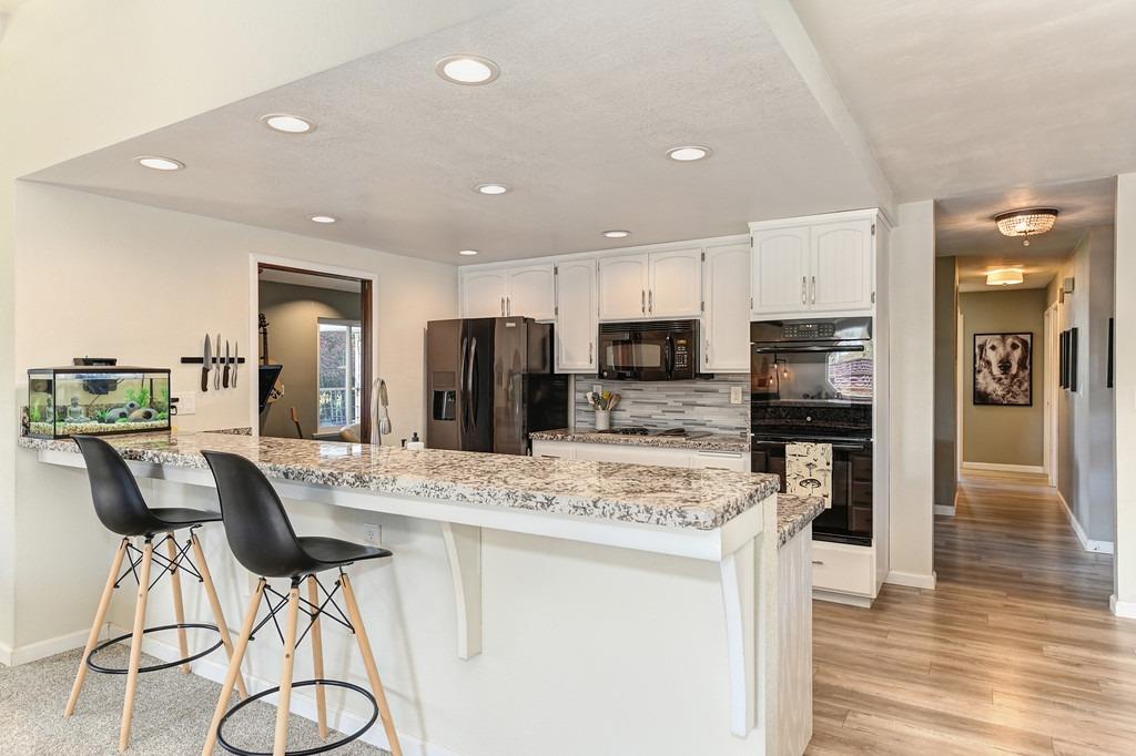 14792 Guadalupe Dr