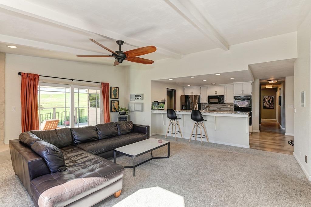 14792 Guadalupe Dr