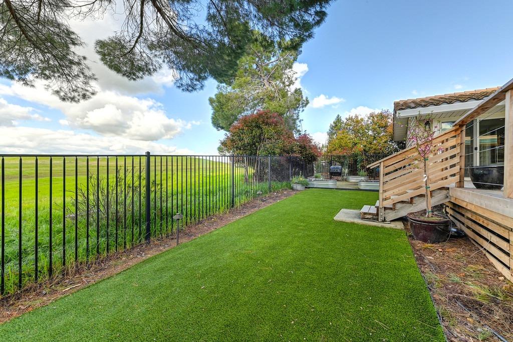 14792 Guadalupe Dr