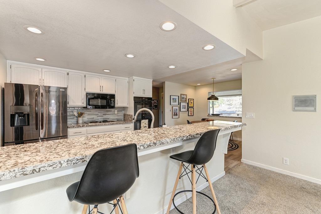 14792 Guadalupe Dr