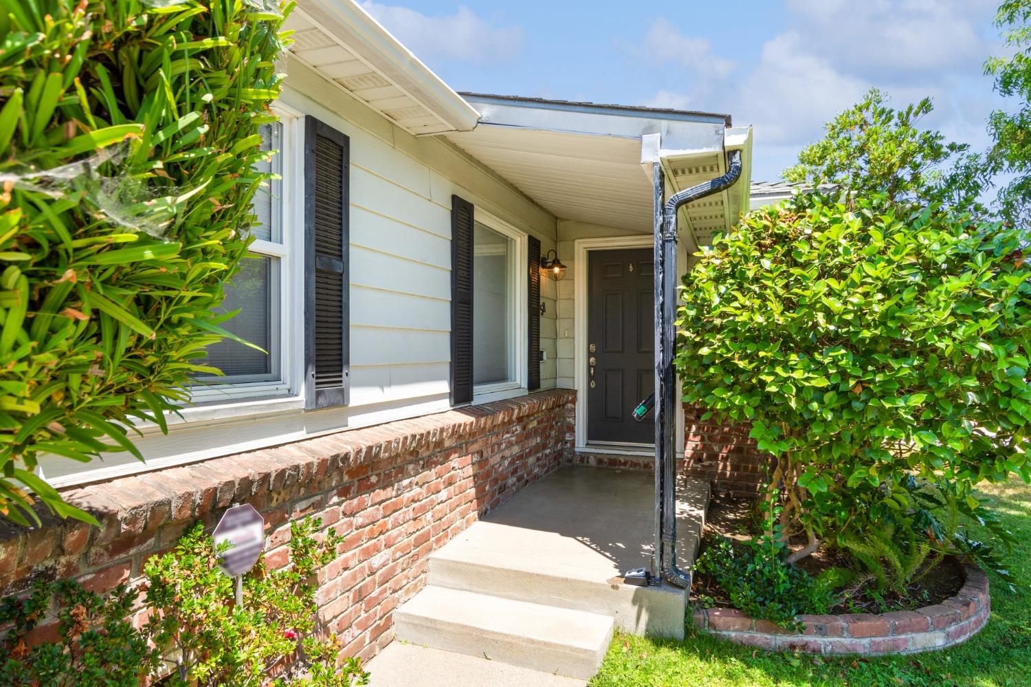 558 Lagomarsino Way