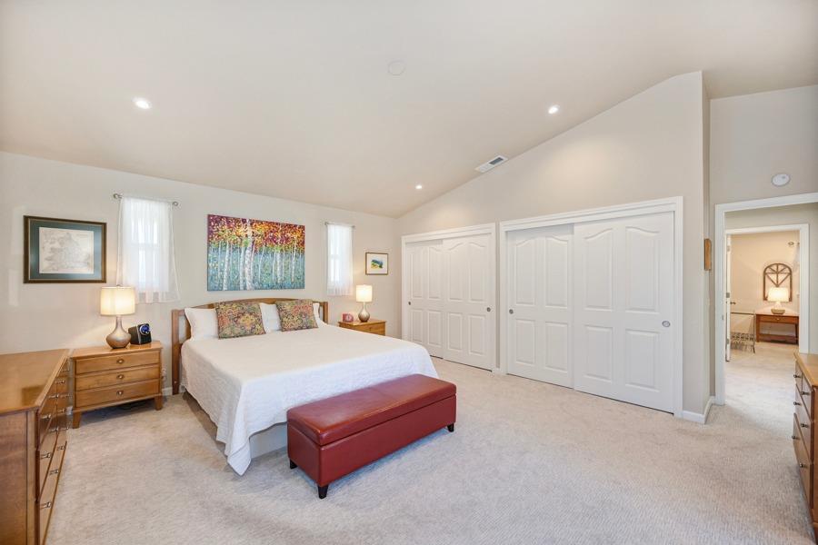 204 Oak Canyon Way