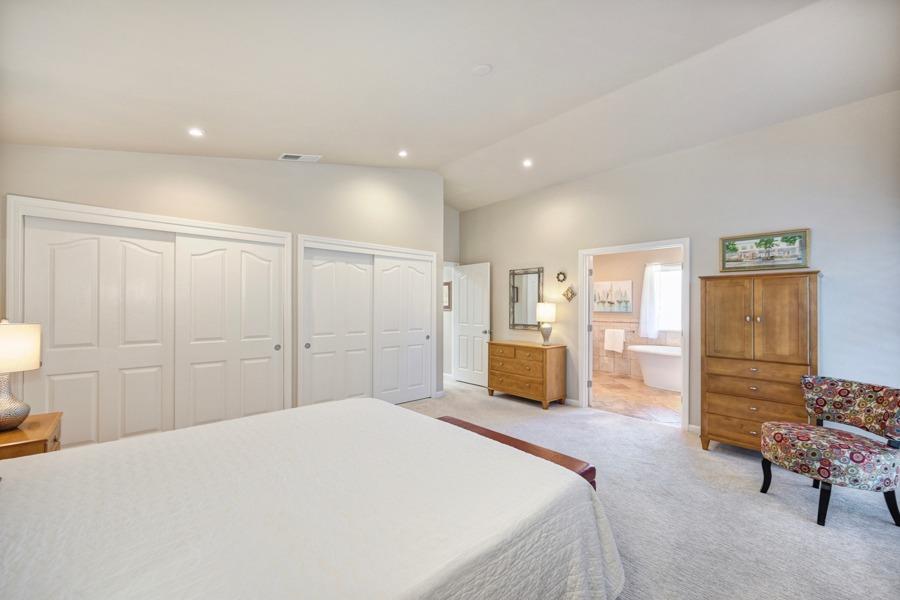 204 Oak Canyon Way