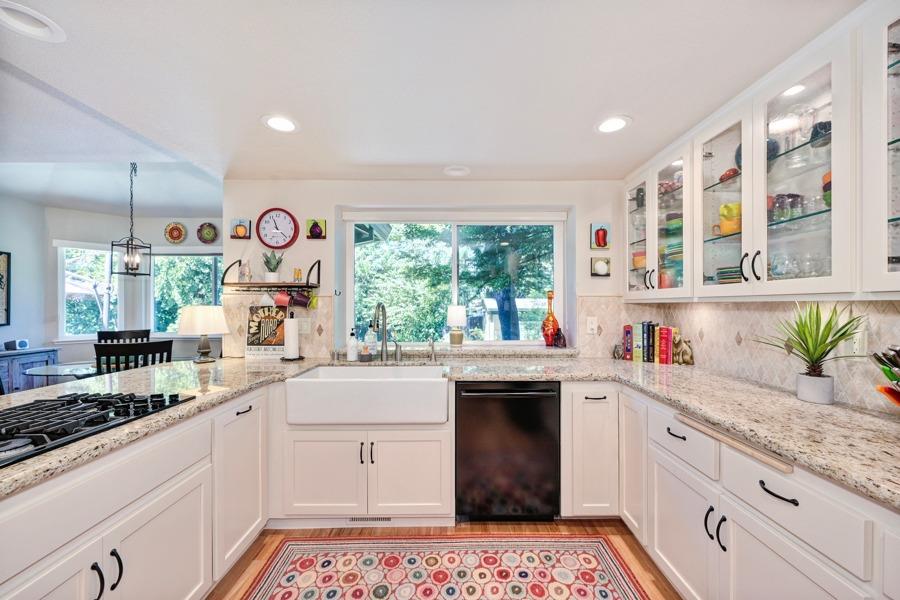 204 Oak Canyon Way