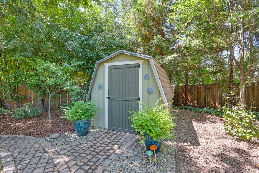 204 Oak Canyon Way