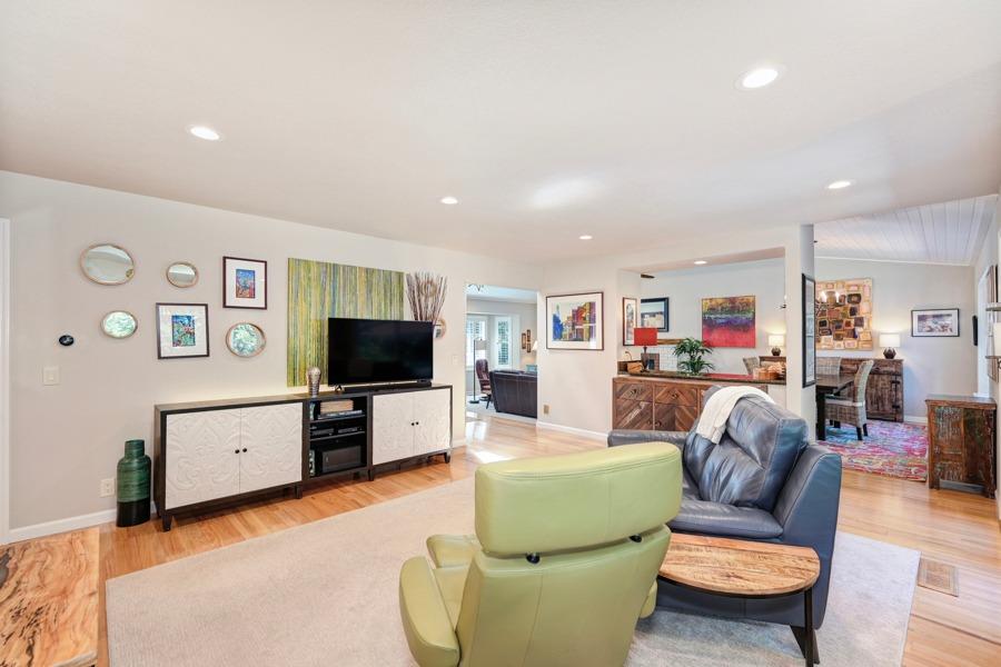 204 Oak Canyon Way