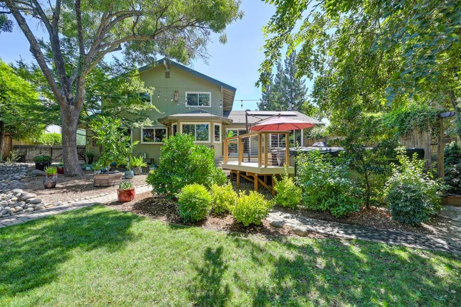 204 Oak Canyon Way