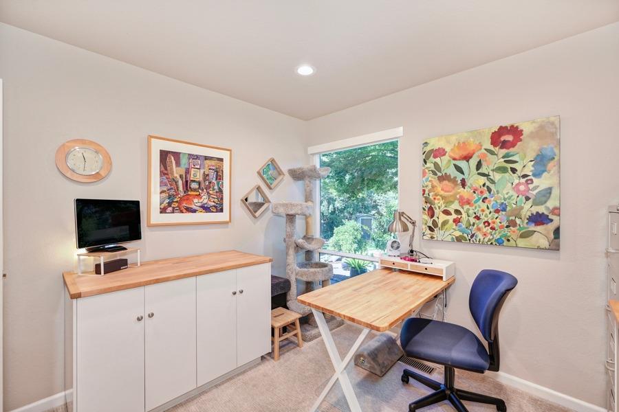 204 Oak Canyon Way