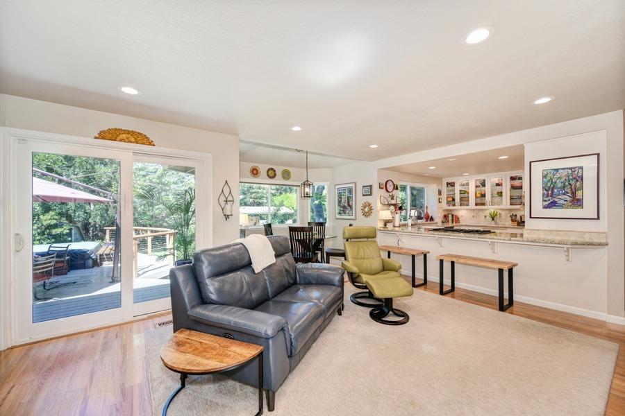 204 Oak Canyon Way