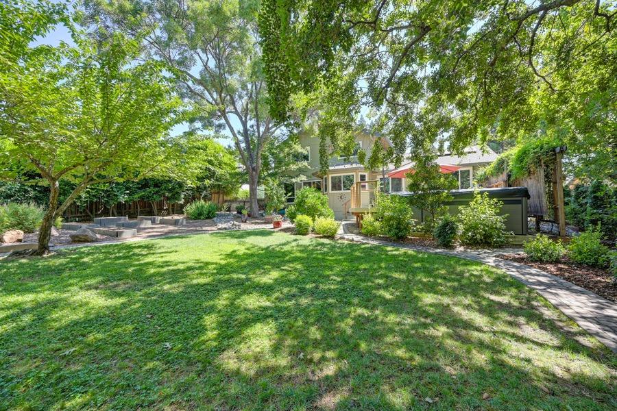 204 Oak Canyon Way