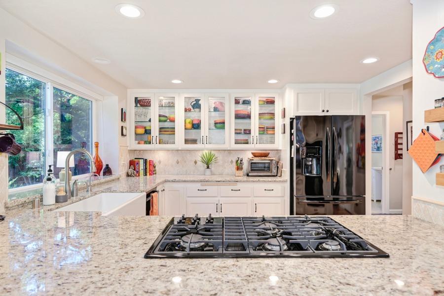 204 Oak Canyon Way