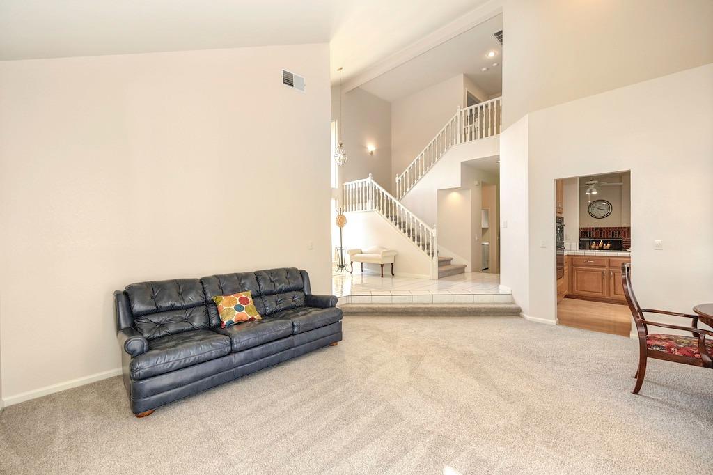 110 Hamersley Court