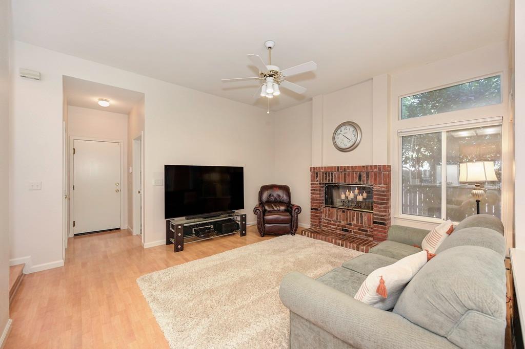 110 Hamersley Court