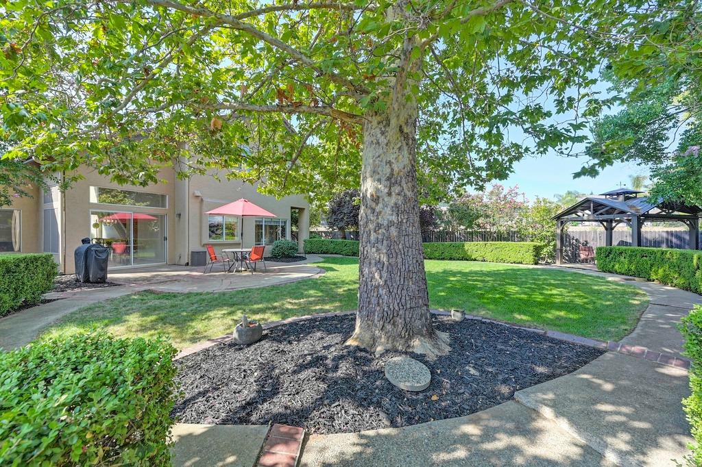 110 Hamersley Court