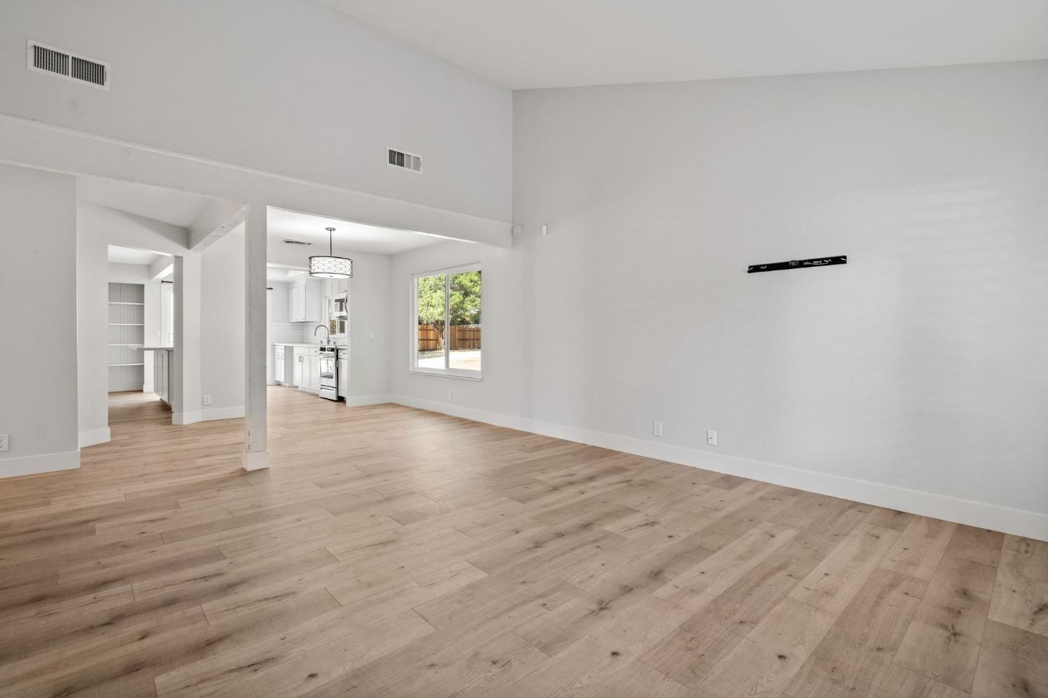 6011 Tall Brave Court
