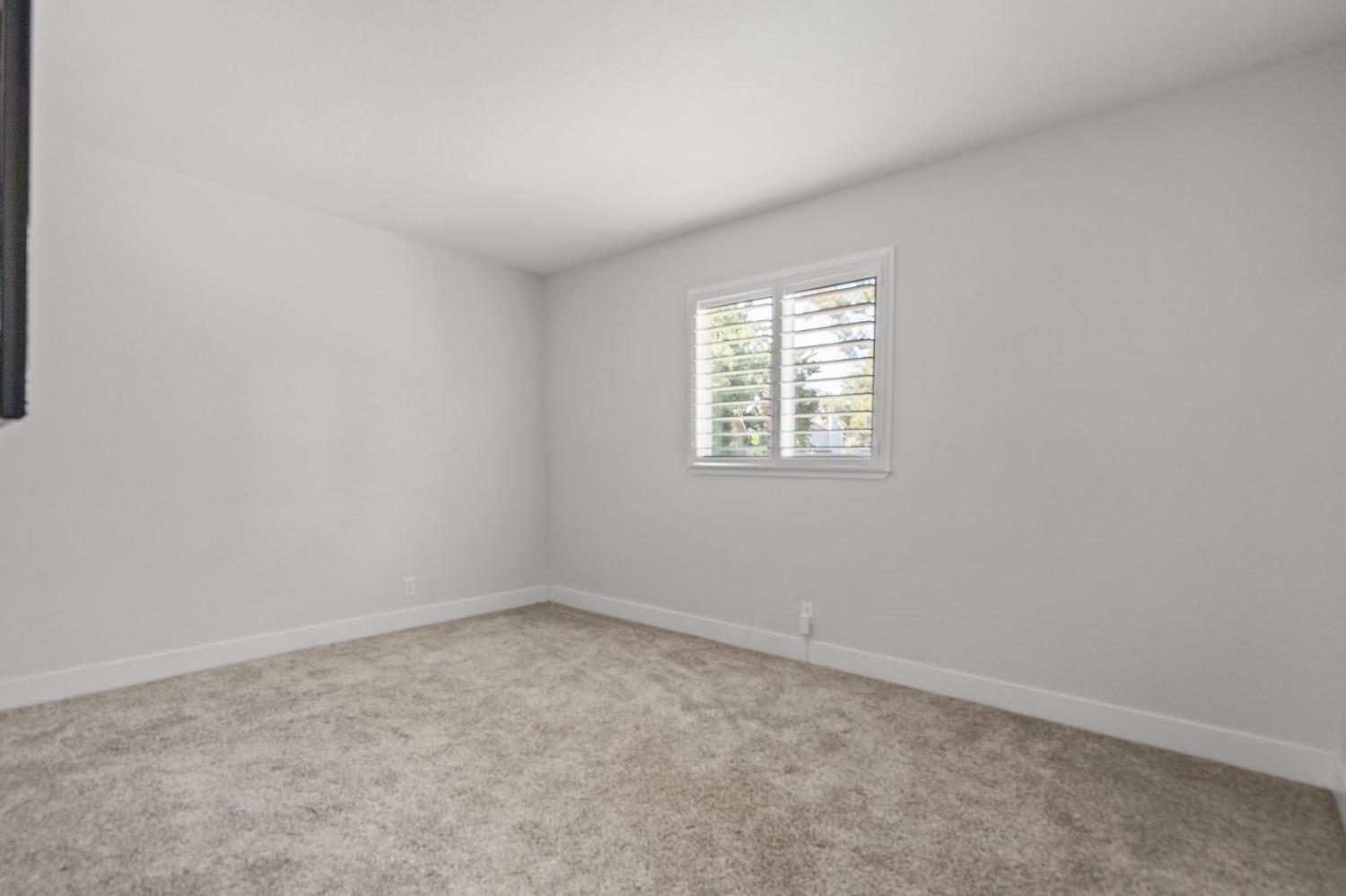 6011 Tall Brave Court
