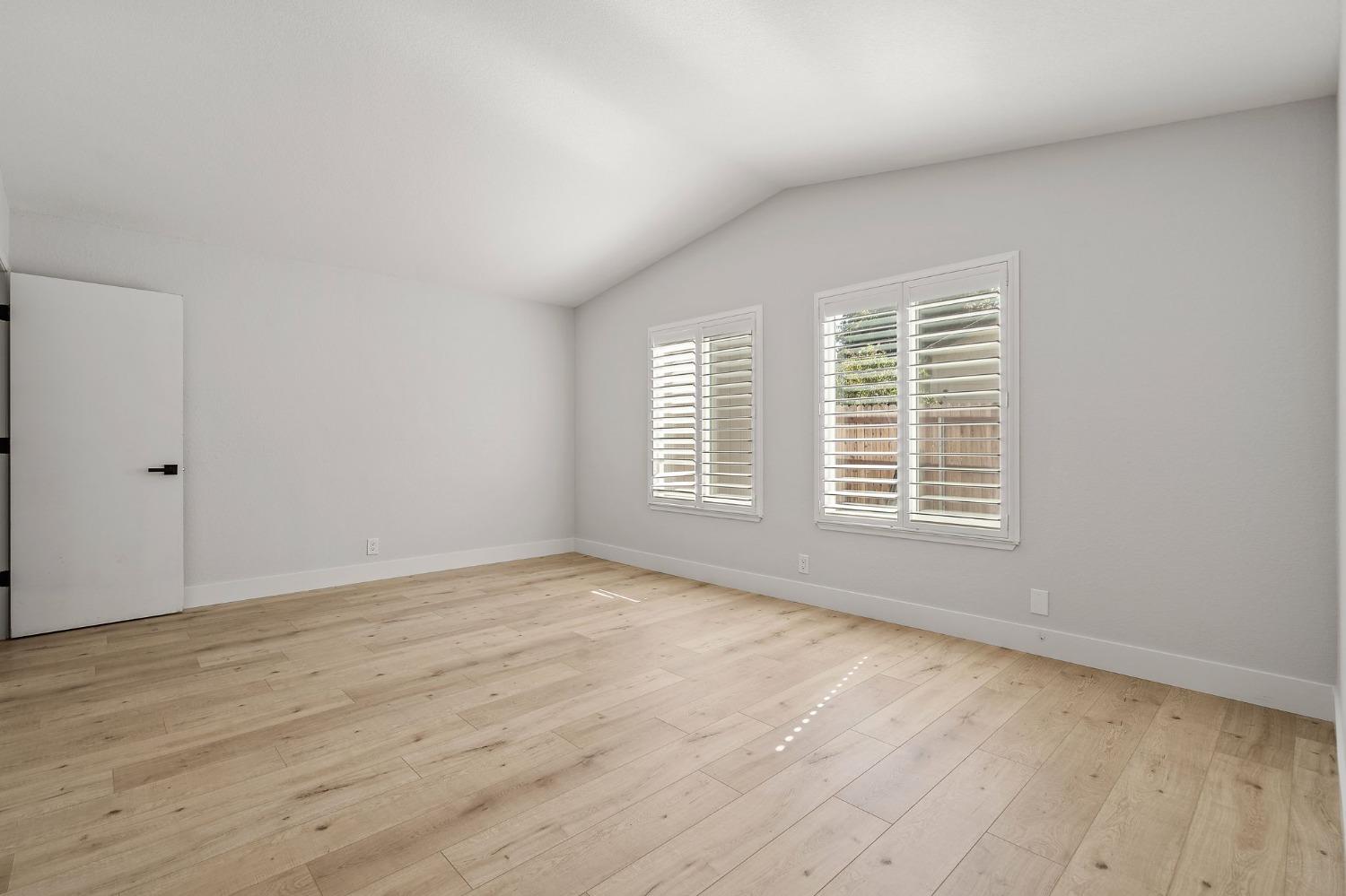 6011 Tall Brave Court
