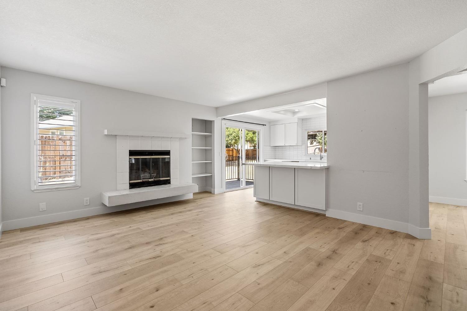 6011 Tall Brave Court