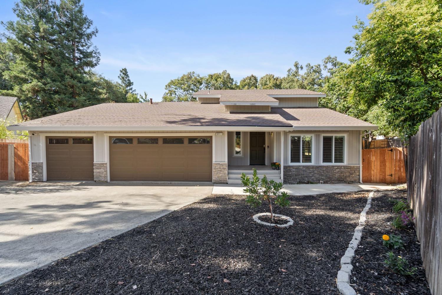 6011 Tall Brave Court