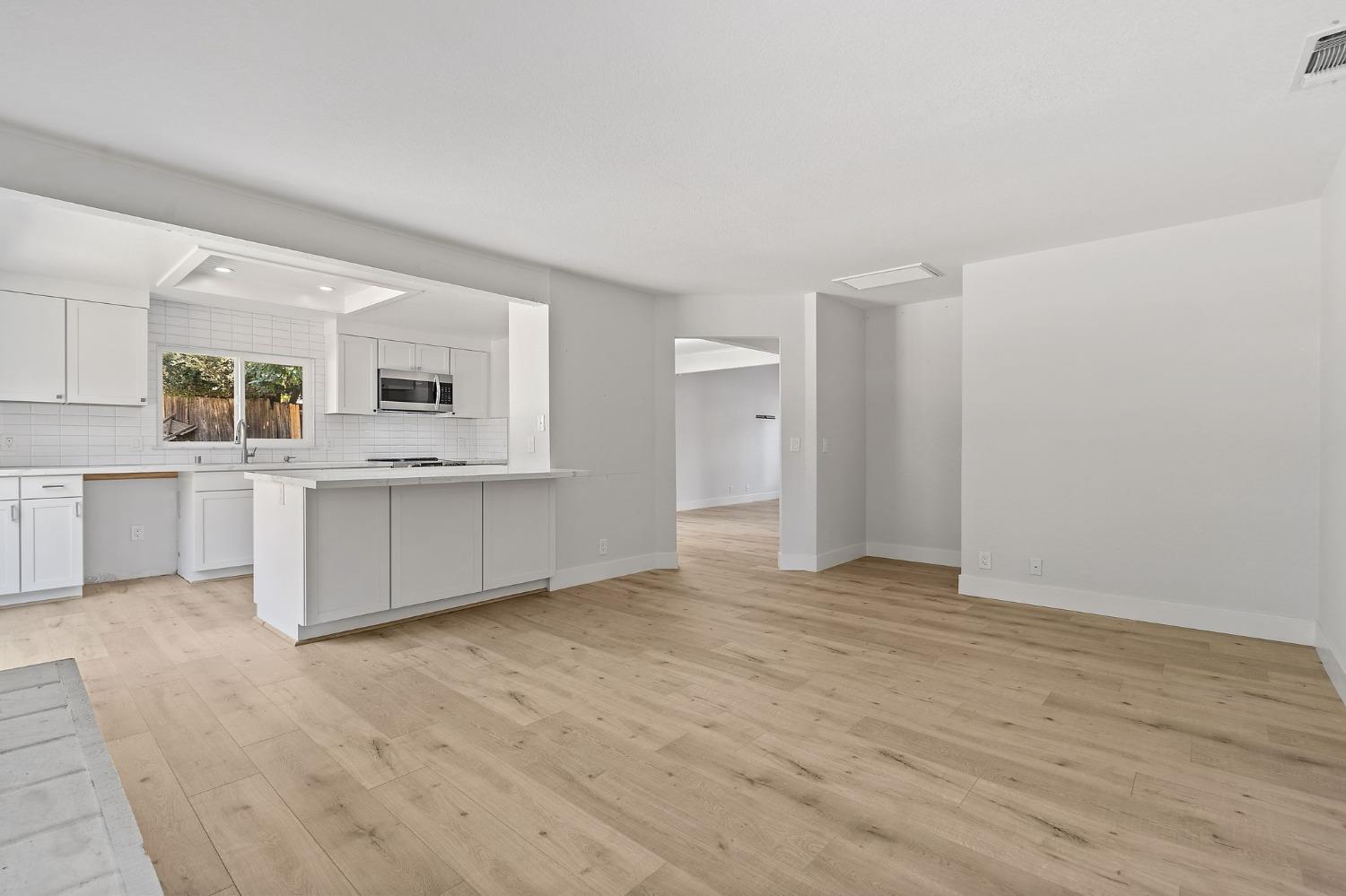 6011 Tall Brave Court