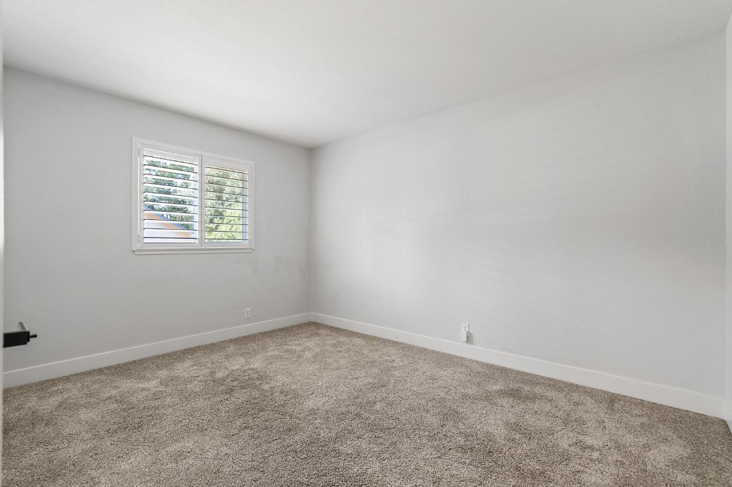 6011 Tall Brave Court