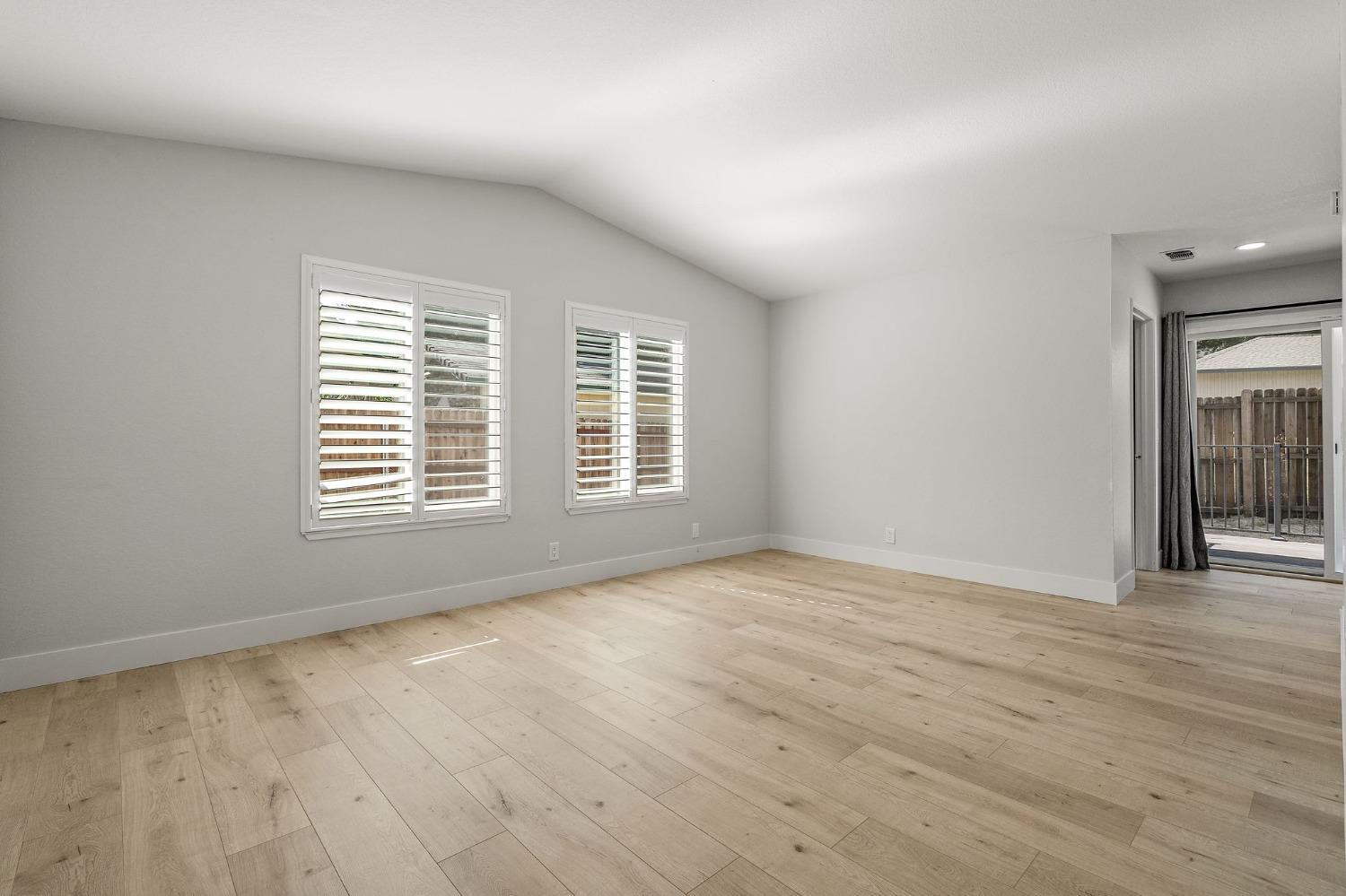 6011 Tall Brave Court