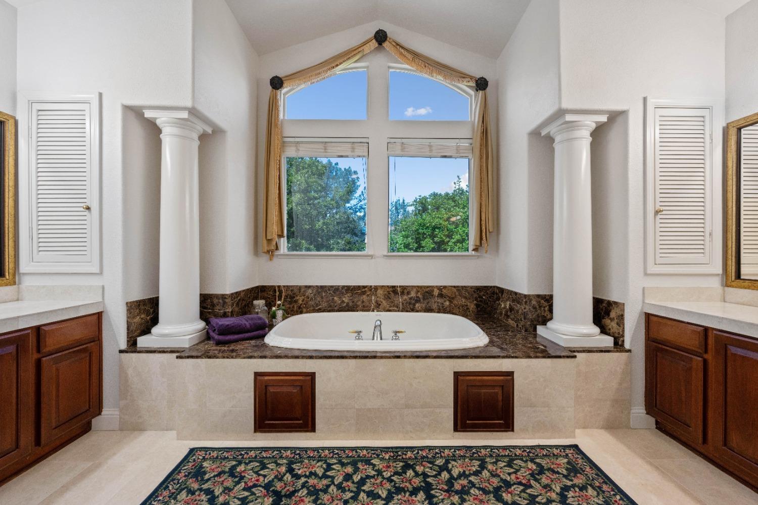 646 Rogers Circle