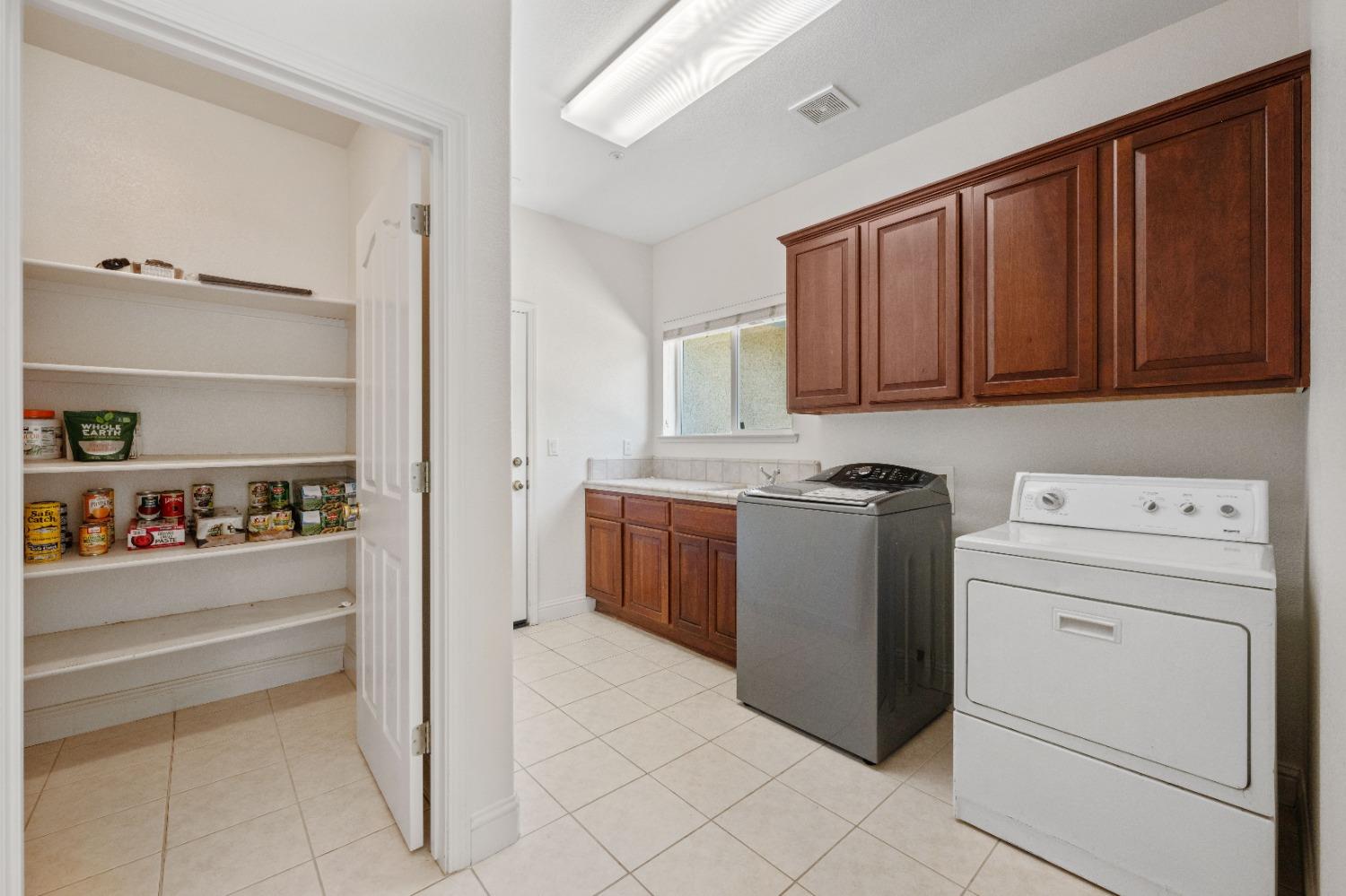 646 Rogers Circle
