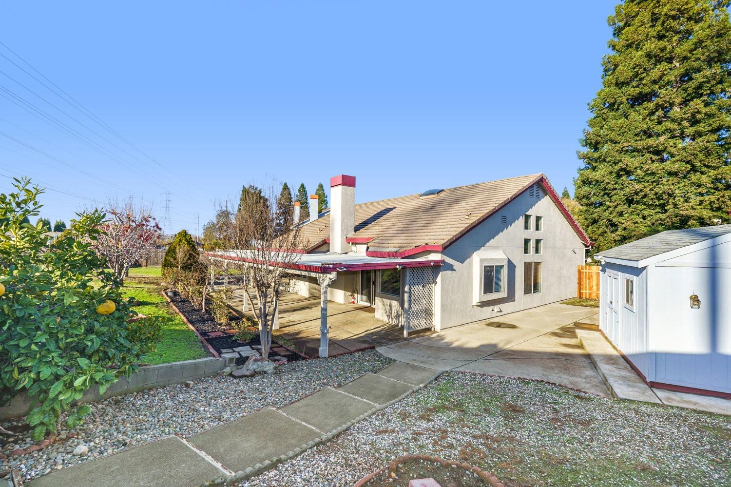 261 Thorndike Way