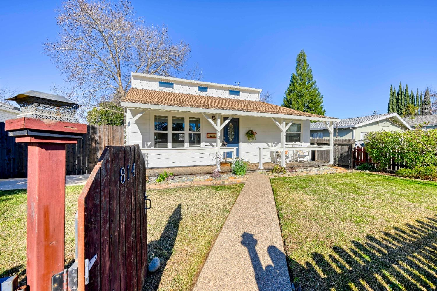 814 Persifer Street